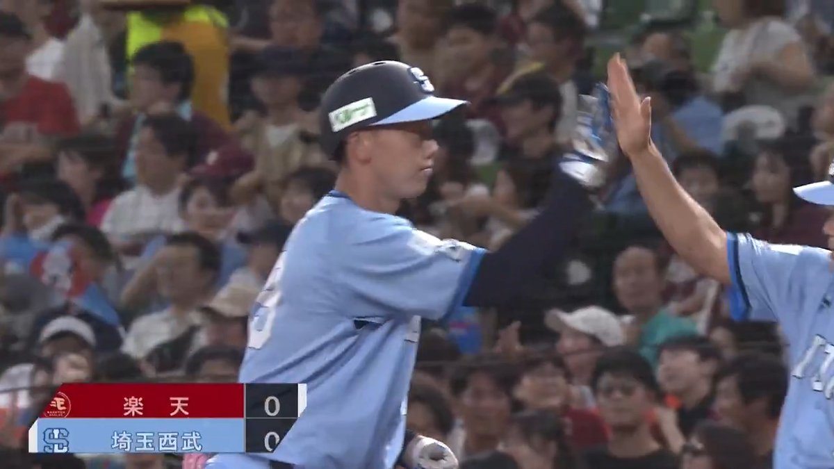 仲田選手、送球が当たったのは背中ですが、ヘッスラの後に右太もも裏を触っているのでこれは… 右ハムのミートグッバイでは… 絶望… #西武ライオンズ #Seibulions2025