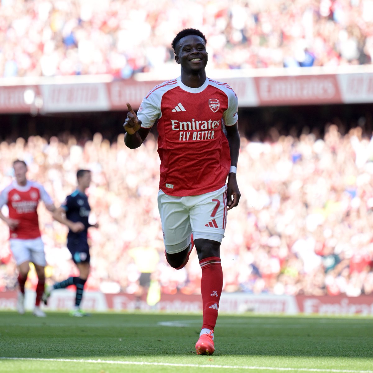 🎶 Playing football The Arsenal Way 🎶