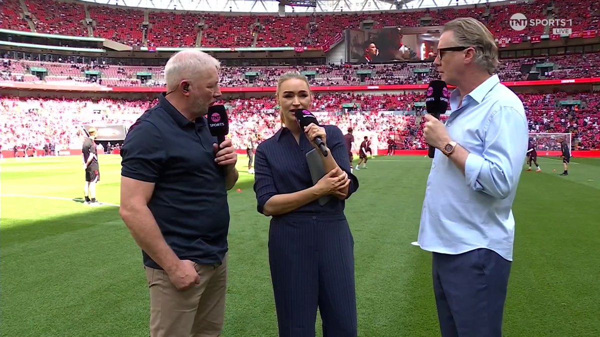"I think he's good enough to play in any of those positions" 🤩 The panel discuss the signing of Florian Wirtz, and where he will slot into the Liverpool team, and the impact he can make on the Premier League champions. 🎙️ Laura Woods | 📺 TNT Sports &amp; discovery+ UK