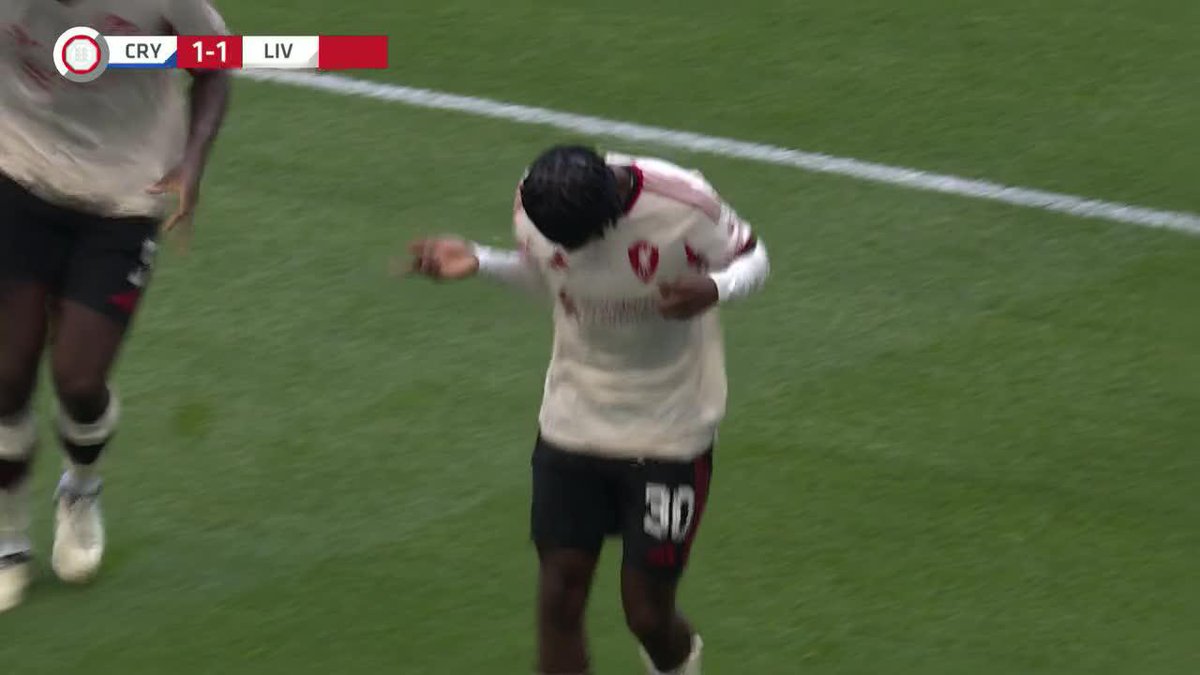 FRIMPONG SCORES FOR LIVERPOOL! WHAT A CHIP! WHAT A DEBUT!