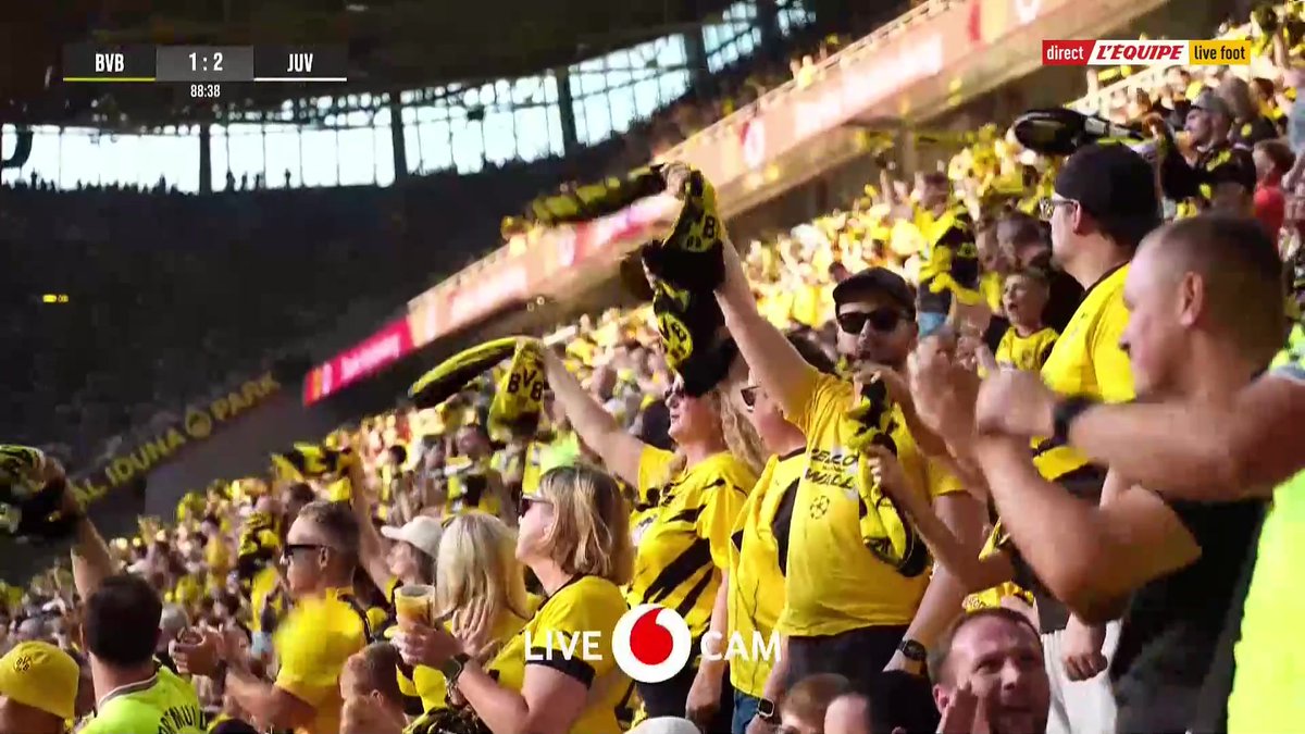 Maximilian Beier sauve l'honneur pour le Borussia Dortmund ! La Juventus s'impose finalement 2-1 au Signal Iduna Park. #lequipeFOOT