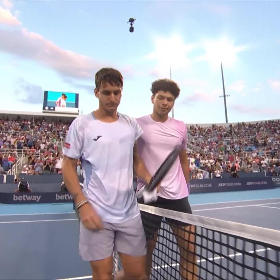 Get better soon, Camilo 🙏 Ben Shelton wins 6-3 3-1 RET. as Ugo Carabelli bows out due to a knee issue. #CincyTennis