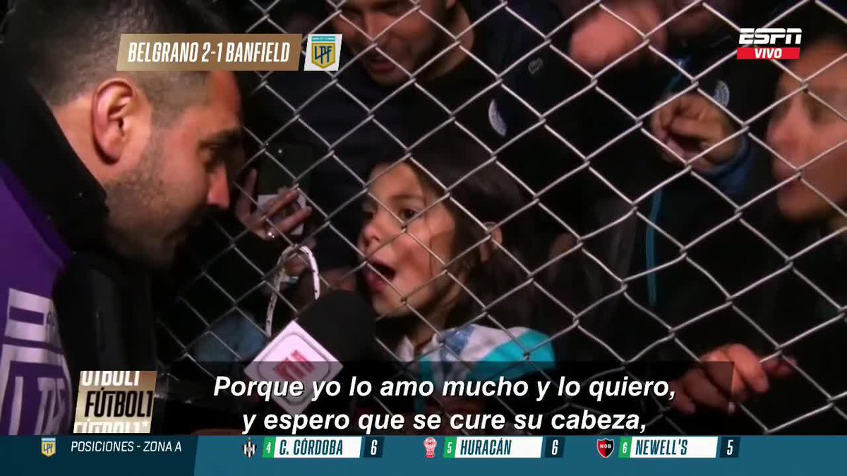 "PORQUE YO LO AMO MUCHO Y LO QUIERO Y ESPERO QUE SE CURE SU CABEZA" 🥹 Franco Jara se emocionó con esta nena, que le regaló su gorro luego del triunfo de Belgrano ante Banfield 📺 #ESPNFútbol1 | #DisneyPlus Plan Premium