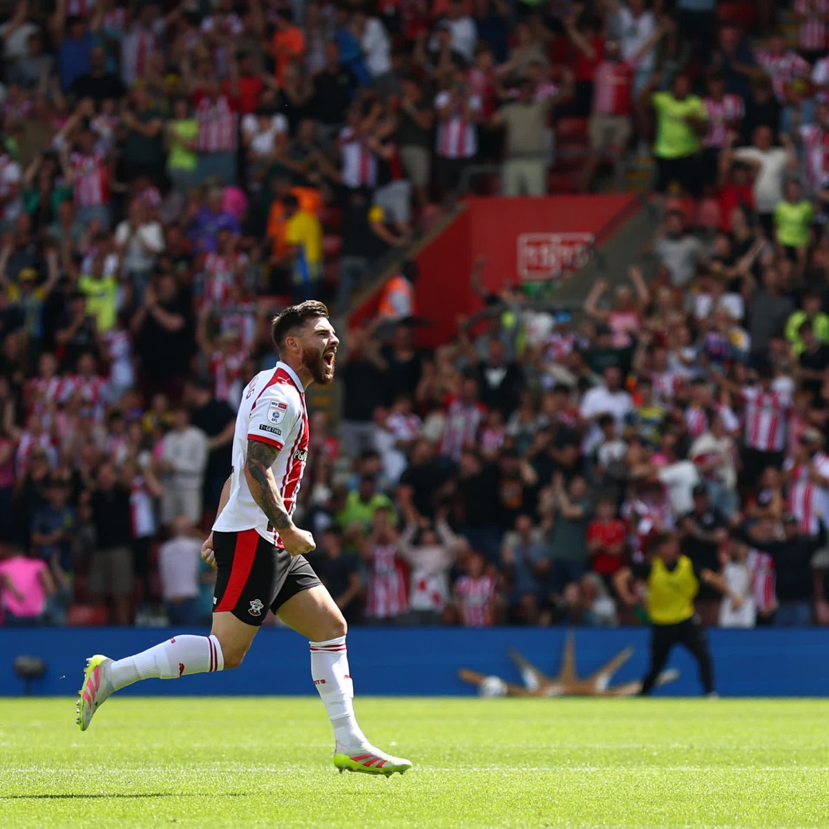 Start your week with another angle of THAT free-kick 🤌