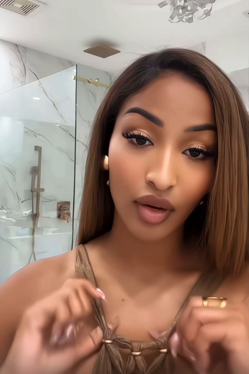 Shenseea's outfit for Davido and Chioma’s wedding 🎥