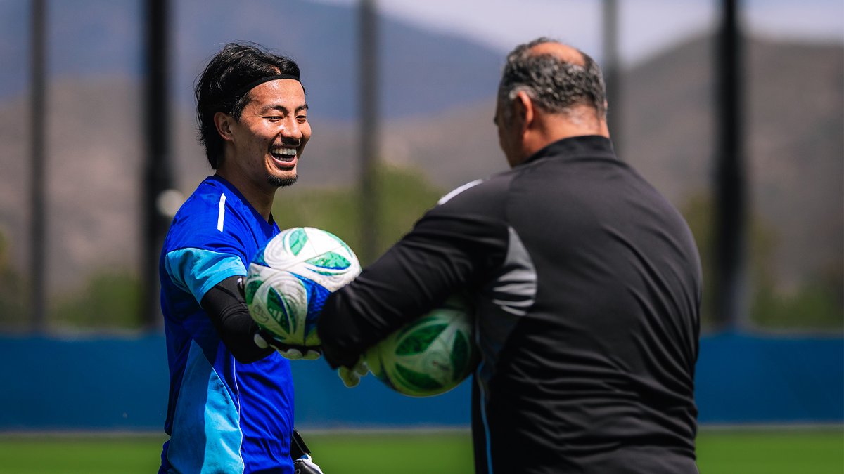 Back to work. Back to #CanChamp play. 🍁 All eyes are on leg 1 of the TELUS Canadian Championship semis vs. Forge FC this Wednesday. 🏆 #VWFC | #FORvVAN