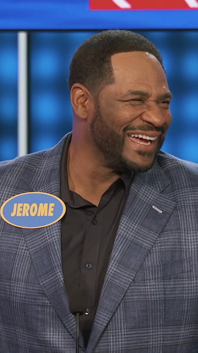 Sending love to all our bosses today 🤝 Stream #CelebrityFamilyFeud on Hulu!