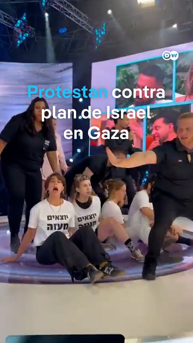 Manifestantes irrumpen en la transmisión de Gran Hermano Israel Un grupo de activistas de la organización Standing Together se subió al escenario para protestar contra la guerra en Gaza. La acción es parte de una serie de manifestaciones en oposición al plan del Gobierno israelí de controlar Gaza.