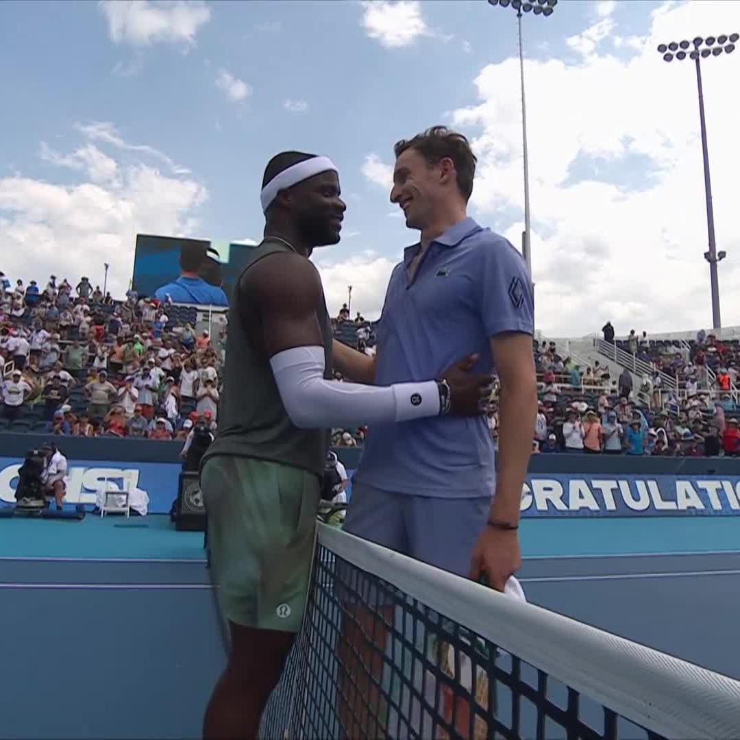Tiafoe 🤝 Cincy 2024 runner-up Frances Tiafoe battles past Humbert 6-4 6-4 to reach the fourth round at #CincyTennis
