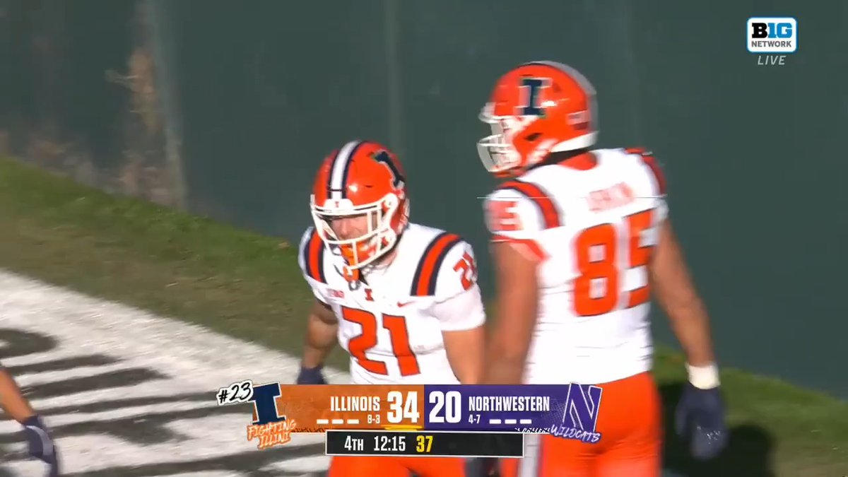 🔶 12 car. 🔶 172 yds 🔶 3 TD Aidan Laughery broke out in last year's Illinois Football rivalry win at Wrigley Field 💥