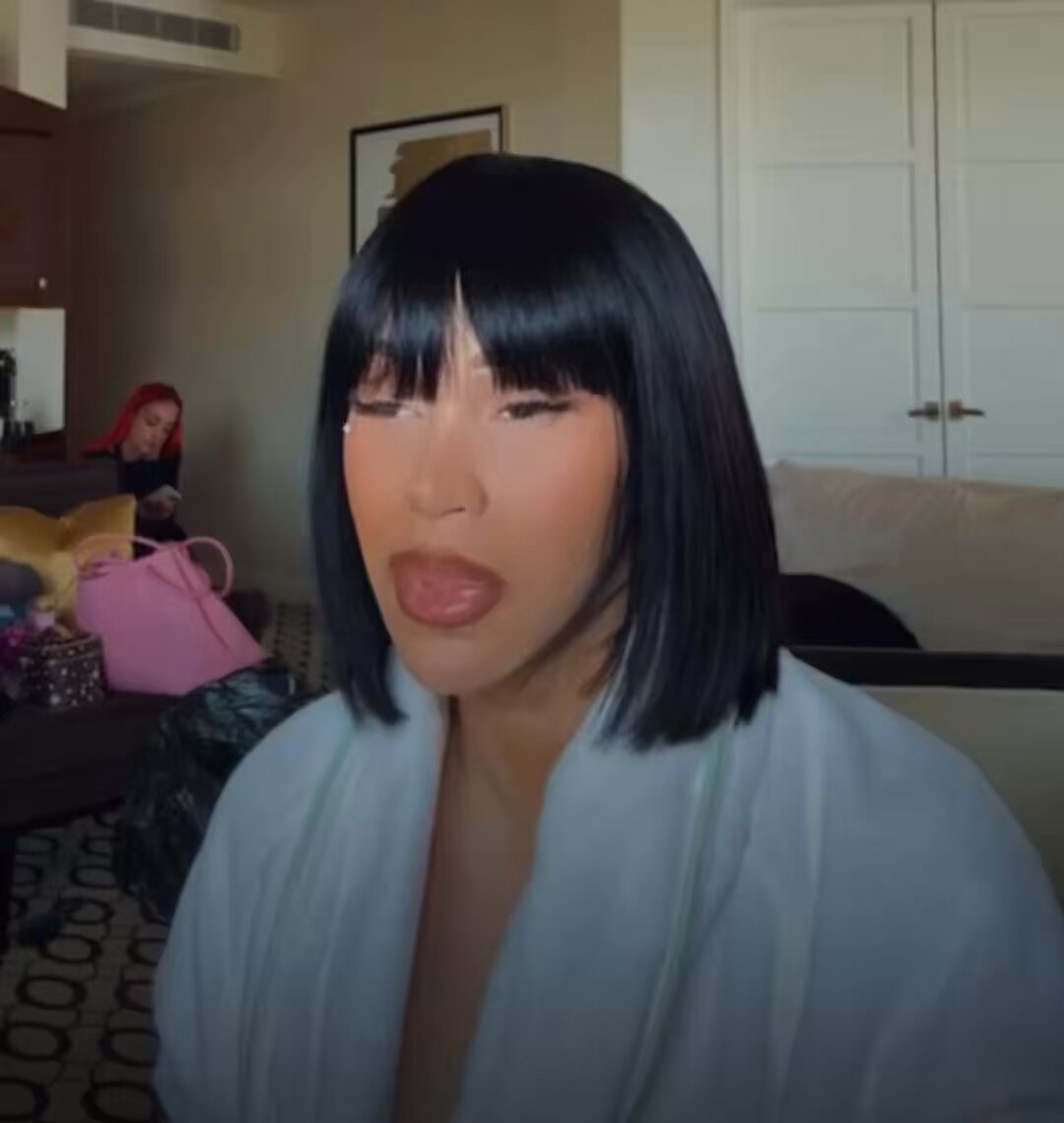Cardi B reveals her single ‘Imaginary Players’ sampling Jay-Z is on some calm flex shit &amp; how she talks all day.👀 Also somebody messed up her plans for tomorrow.