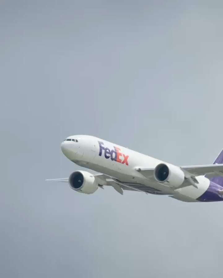 We honored our founder, Fred W. Smith, at @fedexchamp this weekend with a 777 flyover — a tribute to his vision and legacy💜