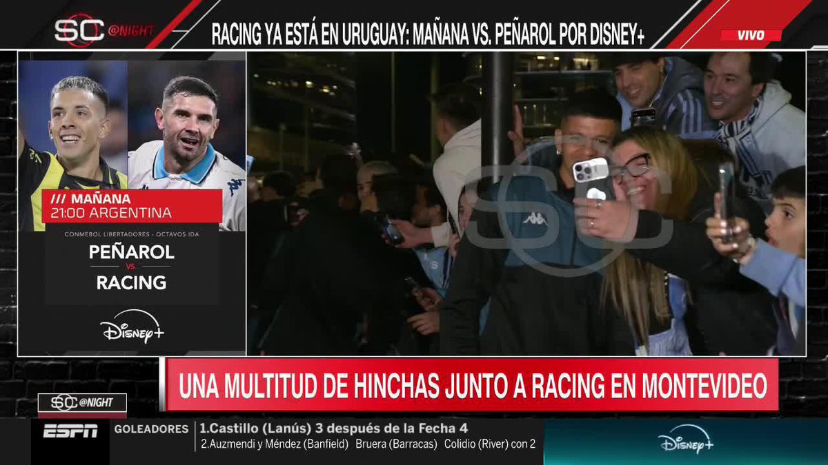 ¡ROJO CON LOS HINCHAS DE RACING! El flamante refuerzo de la Academia se acercó a los fanáticos para firmar autógrafos y sacarse fotos. 📺 Mirá TODA la CONMEBOL #Libertadores por #DisneyPlus Plan Premium