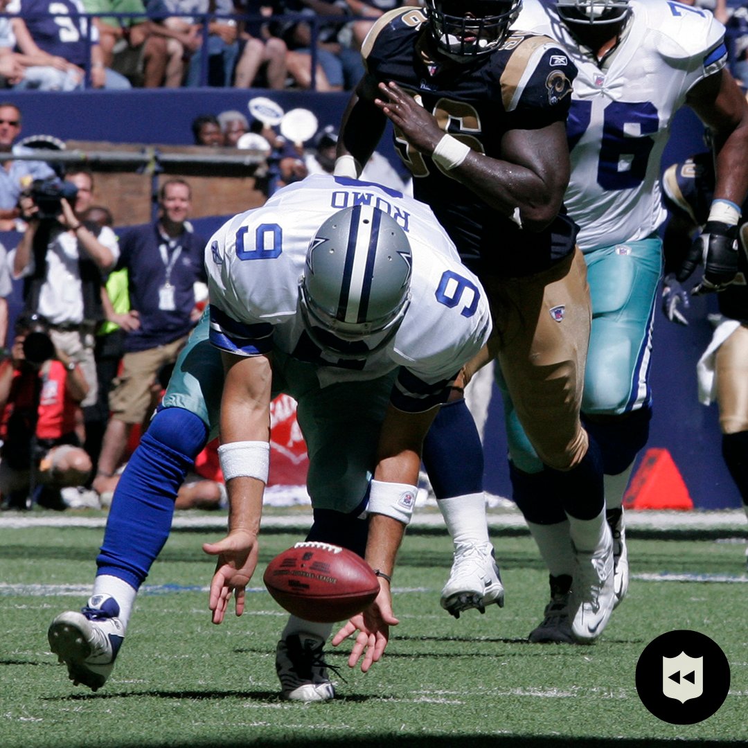 That time Tony Romo turned a botched high snap into a first down 👀
