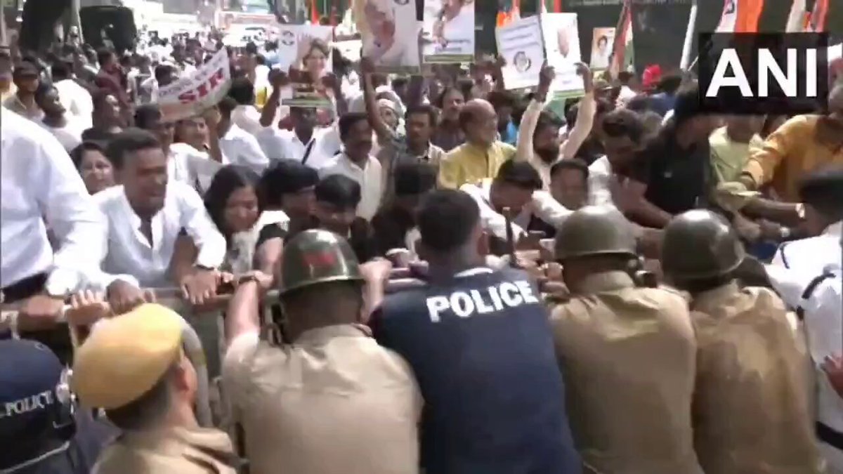 This is NOT Karnataka or Bihar ❌ This is West Bengal where Congress has only 1 MP &amp; 0 MLA Yet Congress workers are spitting fire on ground with powerful protests against ECI Gang 🔥🔥🔥