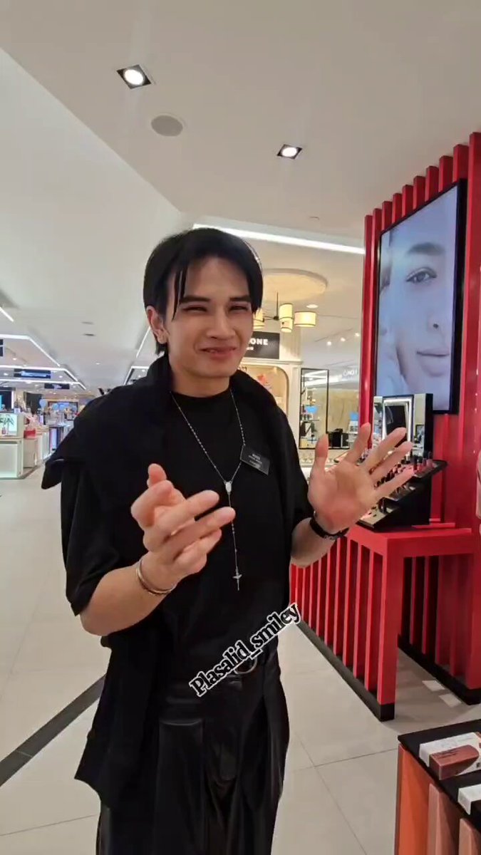 น้องที่Shop MAC มีเรื่องจะขอบคุณ คุณชาล็อต ค่ะ🥰 FAITH IN CHARLOTTE12 #ชาล็อตออสติน #CharlotteAustin Charlotte Austin