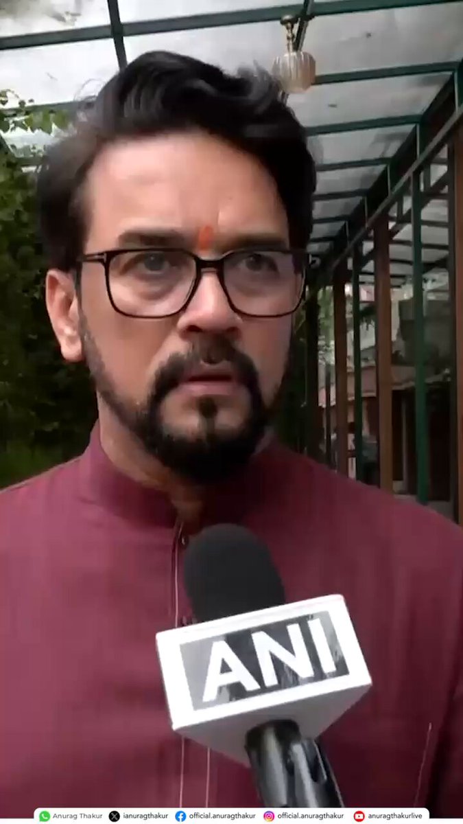 विपक्ष का एक ही मकसद है - हंगामा, हंगामा, हंगामा! संसद में चर्चा से भागकर केवल हंगामा करने में लिप्त नारेबाज विपक्ष देश के जनादेश को धोखा दे रहा है...
