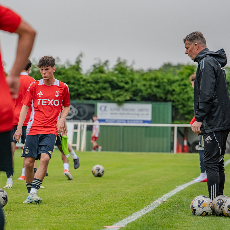 An Aberdeen Development side take on Peterhead in Matchday 1 of The KDM Evolution Trophy at Balmoor Stadium this evening. Kick-off, 7.45pm. Academy Director Stuart Glennie spoke to RedTV to look ahead to our matches in the revamped tournament ⤵️