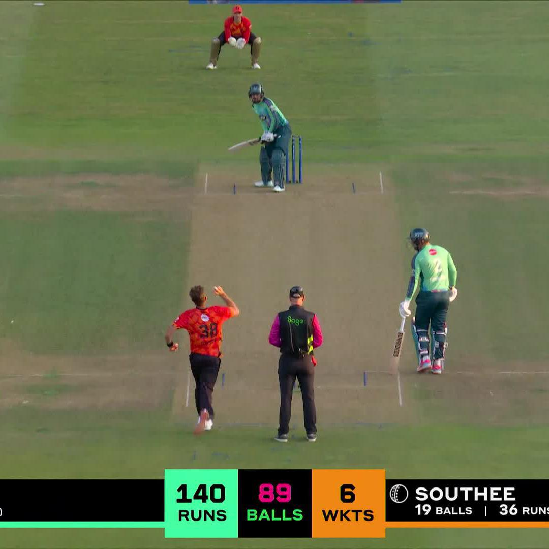😱 WHAT THE! 😱 Rashid Khan has just played this shot for 6️⃣ runs 🤯 #TheHundred