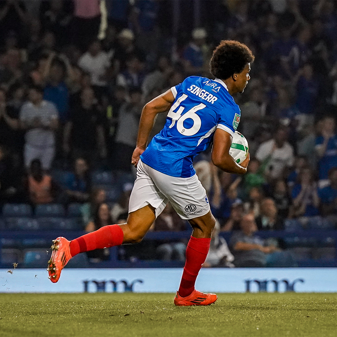 💙 A proud moment for Tayo Singerr and Portsmouth FC Academy.