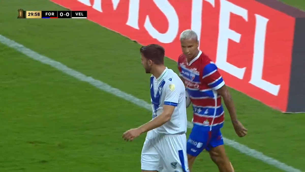 "Deyverson": Por su cruce con Lisandro Magallán en el partido de Fortaleza ante Vélez