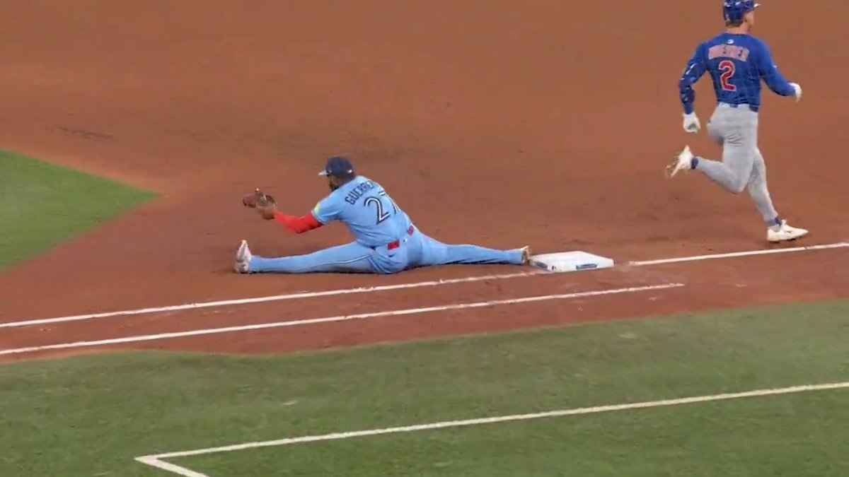 What a stretch at first base by Vladdy! 😲