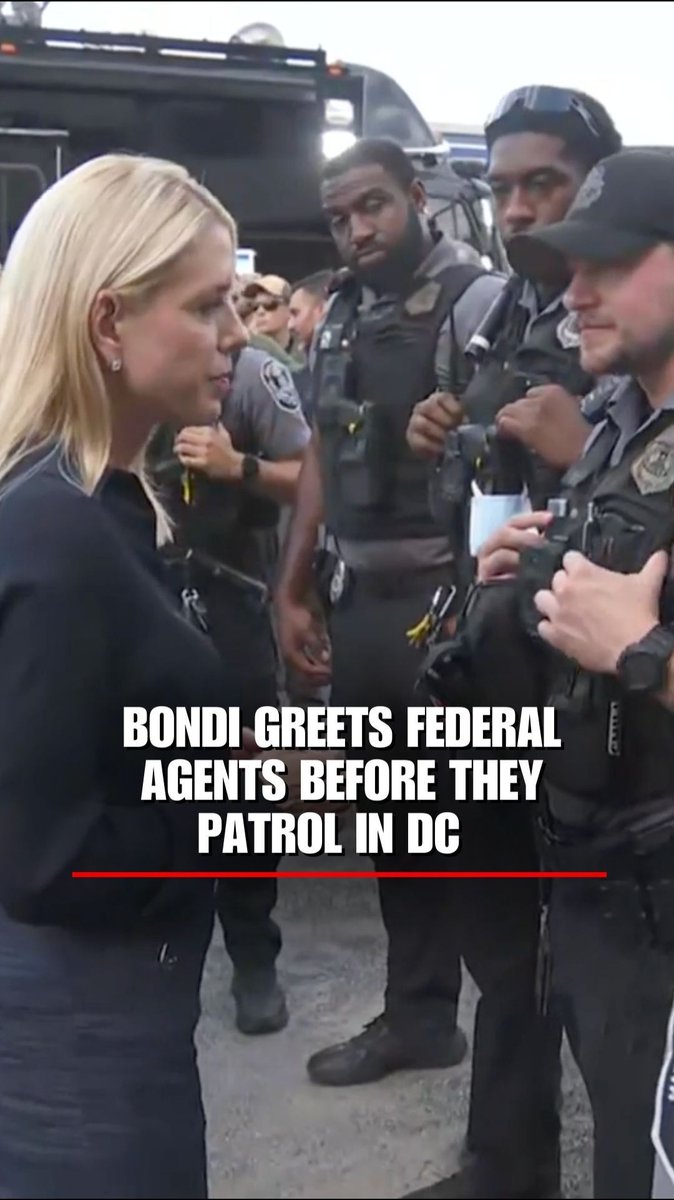 .Attorney General Pamela Bondi meets with federal agents assigned to patrol D.C.’s streets