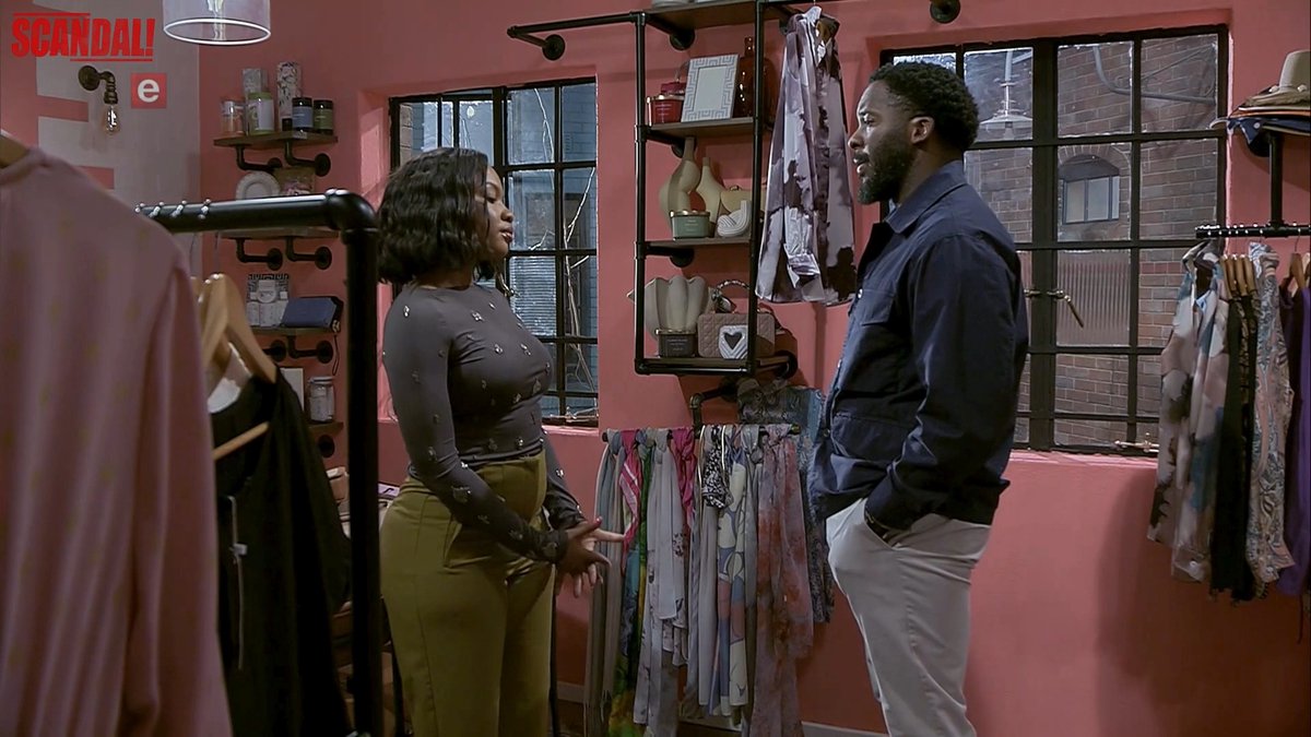 Askhipheni amawaar! 😂😂😂 Moment of honesty ke sana, it's hard for any man to accept that his wife was for the streets!‼️‼️‼️ Dintle girl the truth will set you free my diye. #etvScandal weeknights at 7:30PM