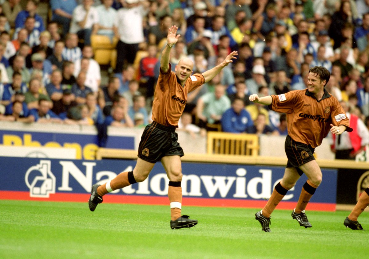 🗓️ On this day in 2000, Temuri Ketsbaia scored this belter as Wolves started their 00/01 campaign with a 1-1 draw with Sheffield Wednesday. 🚀 #WWFC | #Wolves