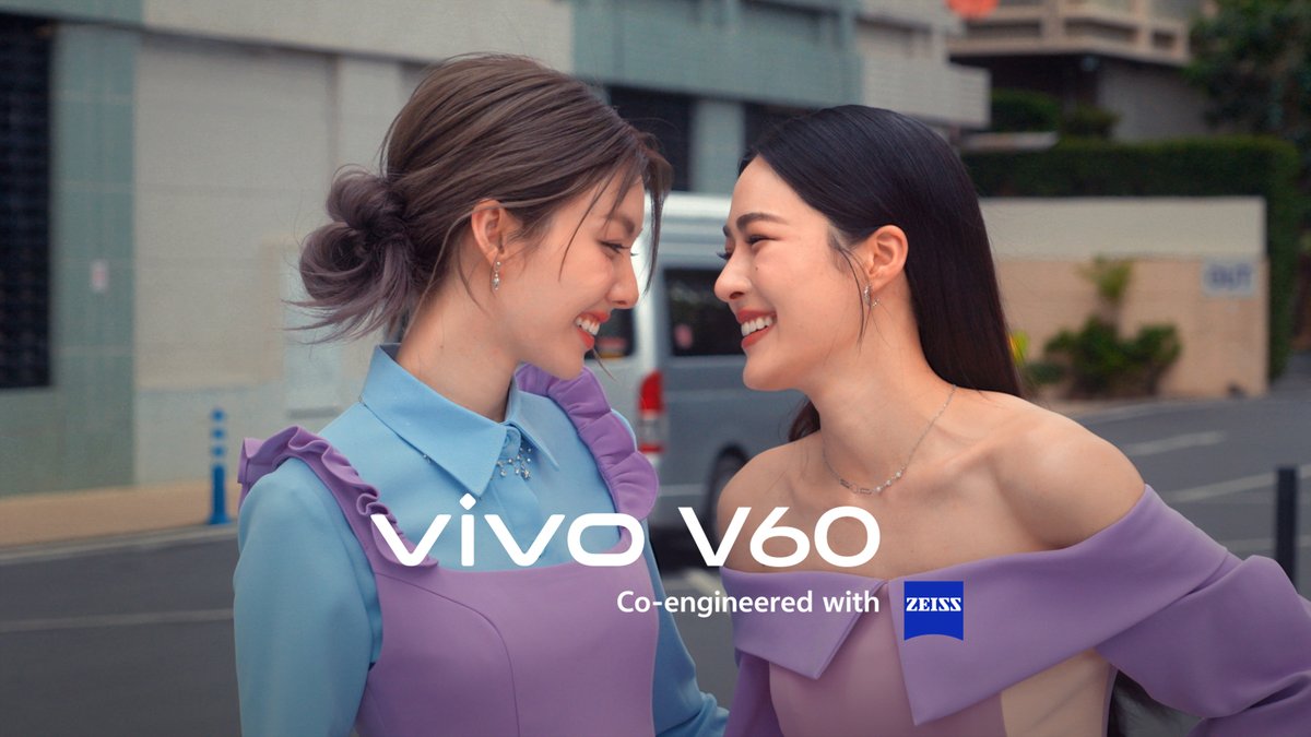 เสิร์ฟช็อตเบื้องหลังของ vivo Friends คู่นี้✨ แล้วเตรียมชมภาพพอร์ตเทรตจาก vivo V60 สวยครบทุกมุม ด้วยทุกกล้องเลนส์ ZEISS พร้อมเสิร์ฟเร็ว ๆ นี้