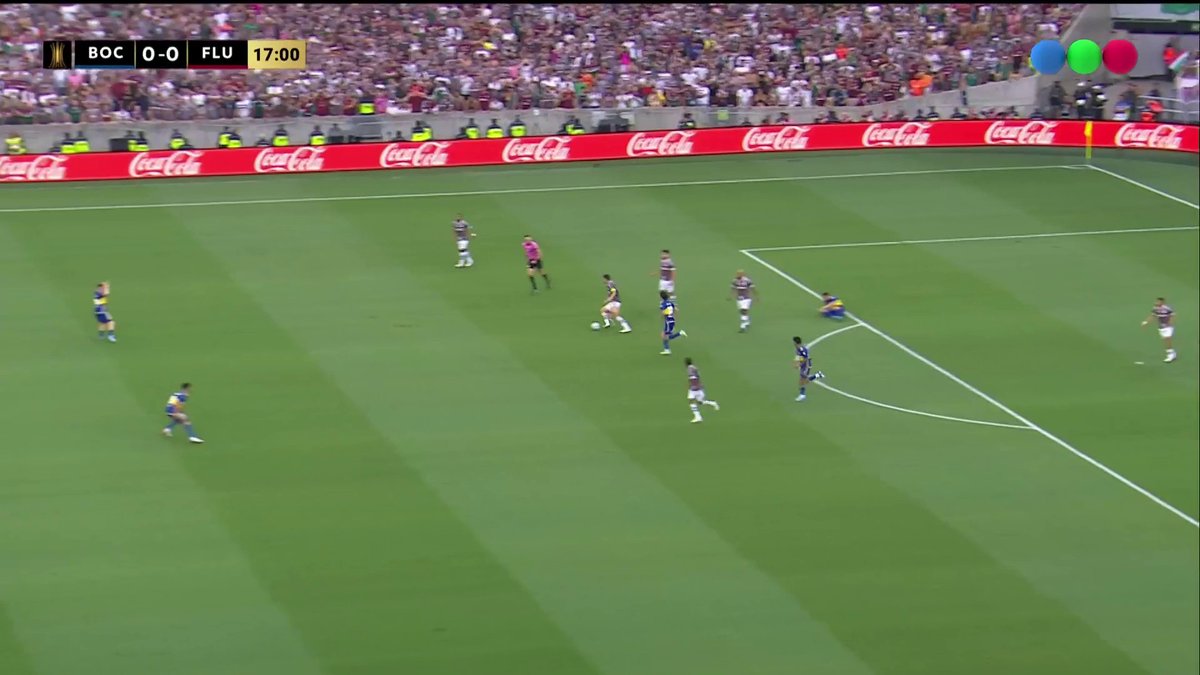 Mira el pase que ponia Barco en una final de copa libertadores para que Cavani se cague