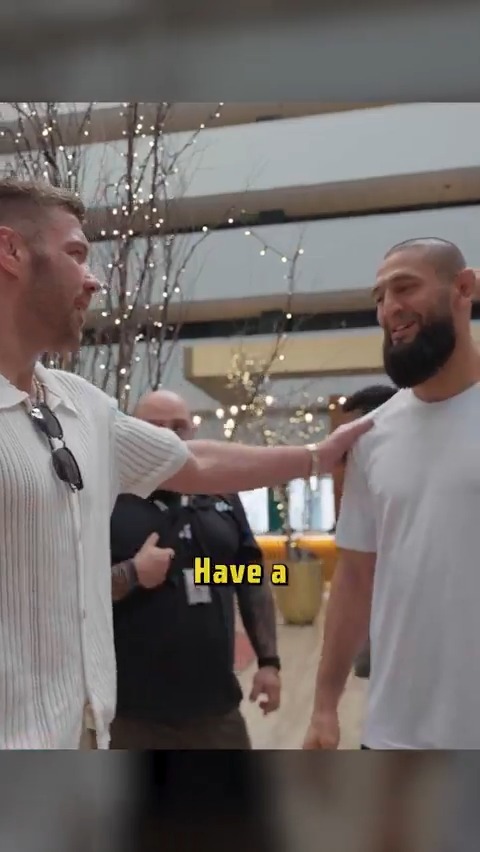 Nothing but respect 🫡 🤝 #UFC319 All class from @DricusDuPlessis and Khamzat Chimaev!