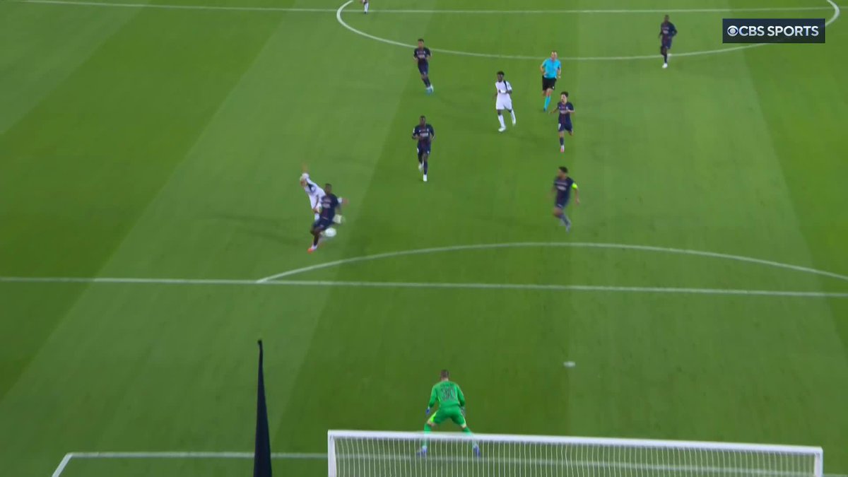 Lucas Chevalier comes up big to deny Spurs 🧤❌
