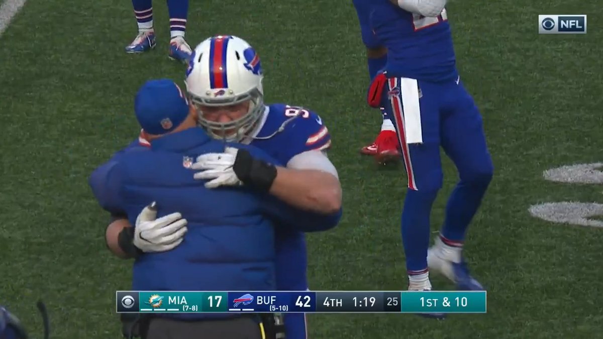After 13 seasons with the Buffalo Bills, Kyle Williams walked off the field for the final time in 2018 🥹