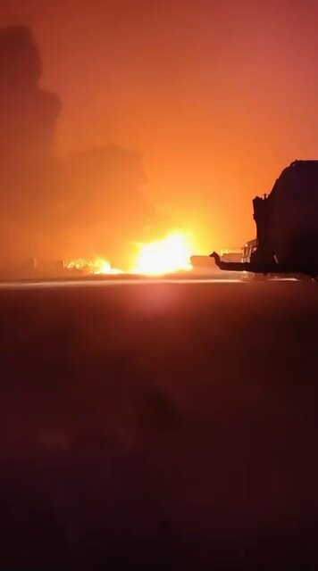 Maalesef an itibariyle tanker patlamaları yaşanıyor. Medcem bölgesi çok büyük bir tehlike altında. Allah yardımcımız olsun. #SilifkeYanıyor