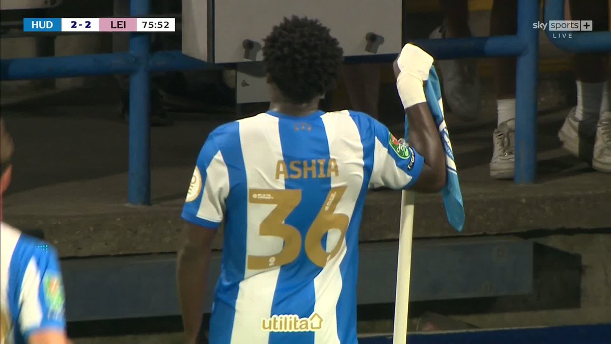 Cameron Ashia levels for Huddersfield with a wonderful finish 👏