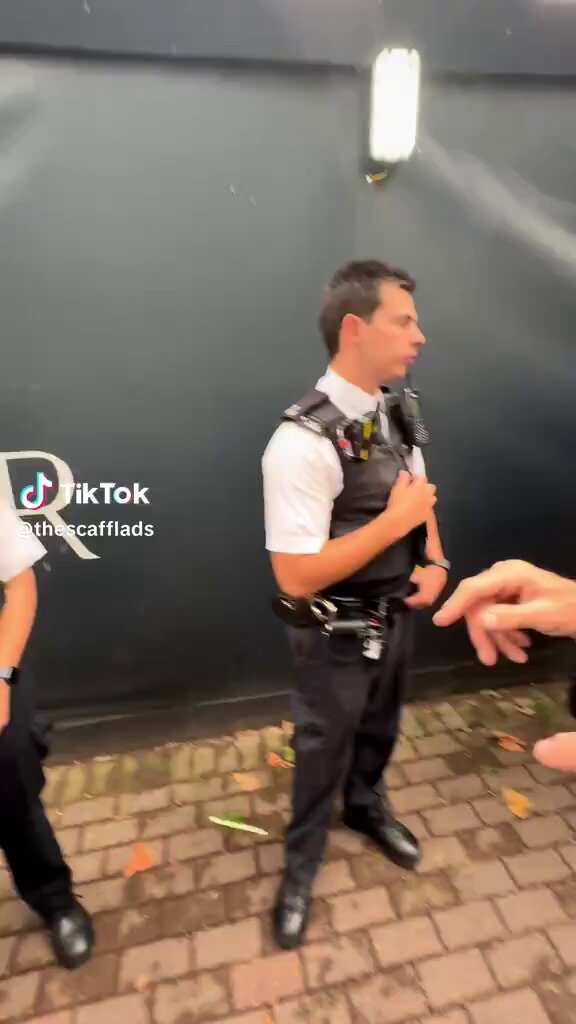 An illegal migrant from the Britannia Hotel walked into a woman’s home uninvited. Locals apprehended him and handed him over to police, but cops let him go, saying they can’t arrest him since he didn’t steal anything!
