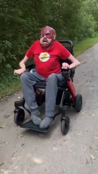 THE NEW FLASH
