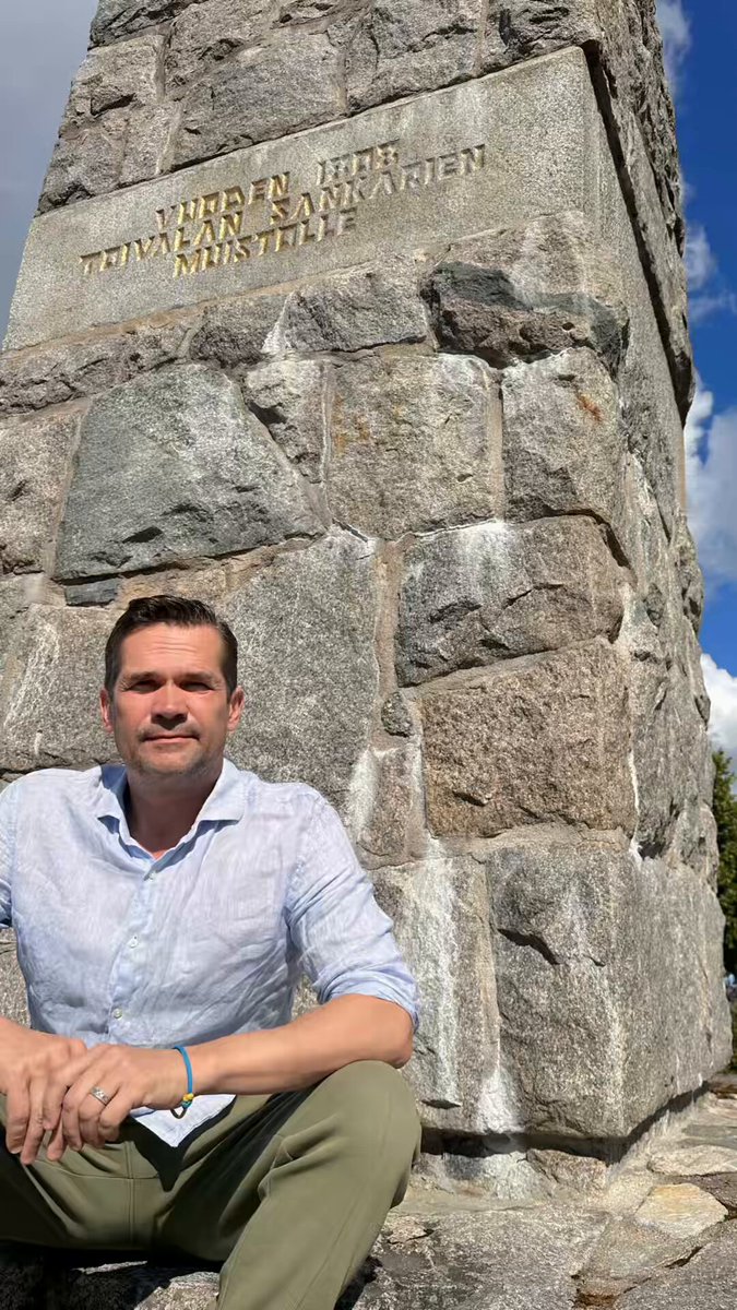1. USA–Venäjä-suhteiden normalisaatio tuo vaaran vuodet Eurooppaan. Venäjän sodan jäädytys vapauttaa Moskovalle voimia muuhun. Alaskan huippukokous voi olla lähtölaukaus. Pohjolan on oltava hereillä: Venäjä kokeilee NATO:a siellä missä se tuntuu, ei siellä missä NATO on heikoin.