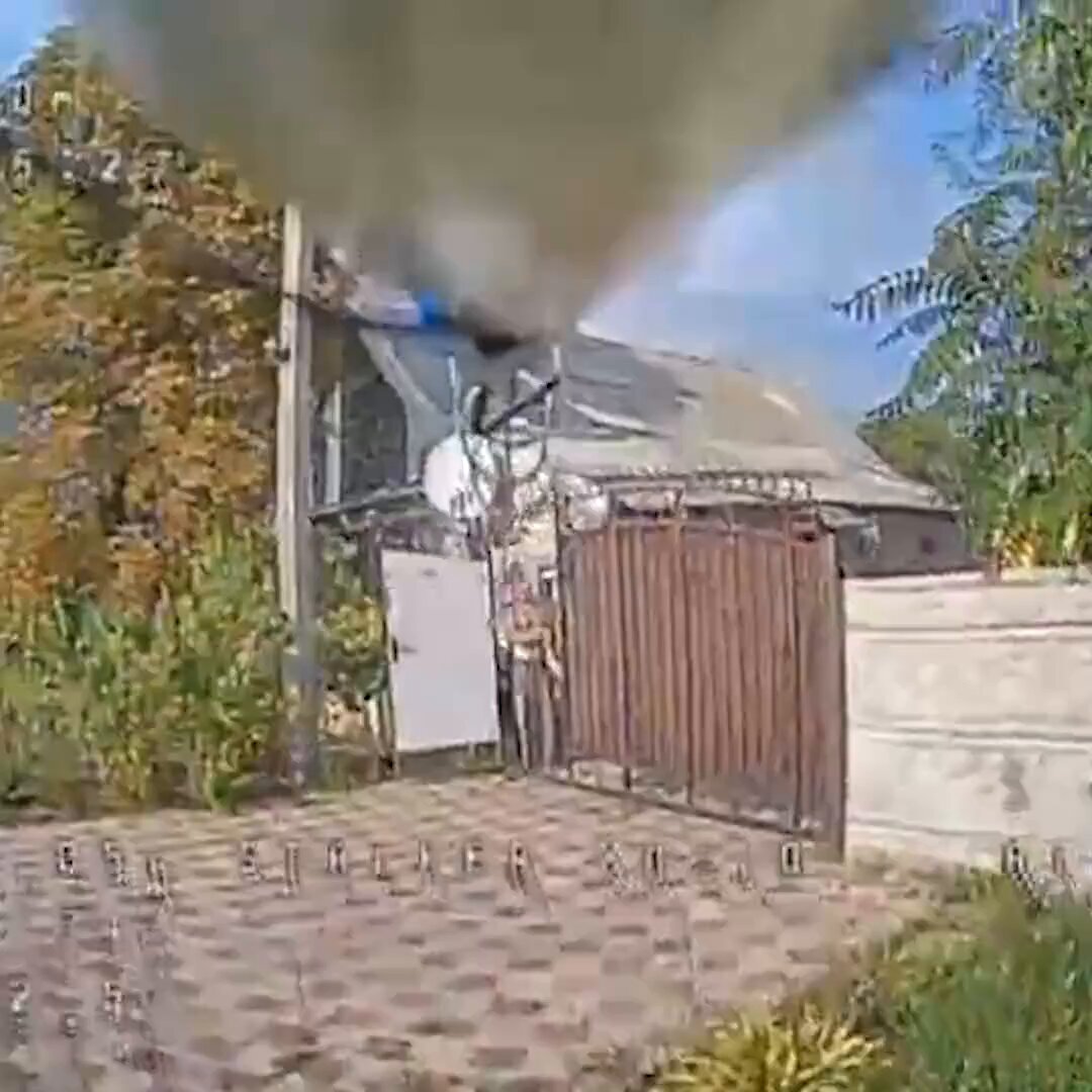 Elderly residents guide Ukrainian drone to hiding Russian soldiers.