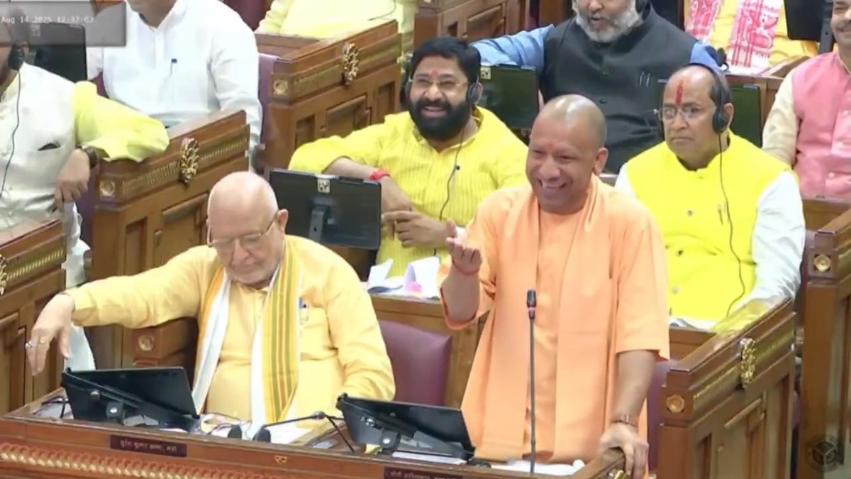 आप बात तो आजादी की करते हैं लेकिन काम गुलामी जैसा करते हैं... बकिंघम से बग्घी लाते हैं... यही आपका विजन है...