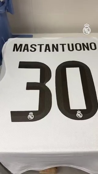 M A S T A N T U O N O 🤝 3️⃣0️⃣ #WelcomeMastantuono | adidas Football