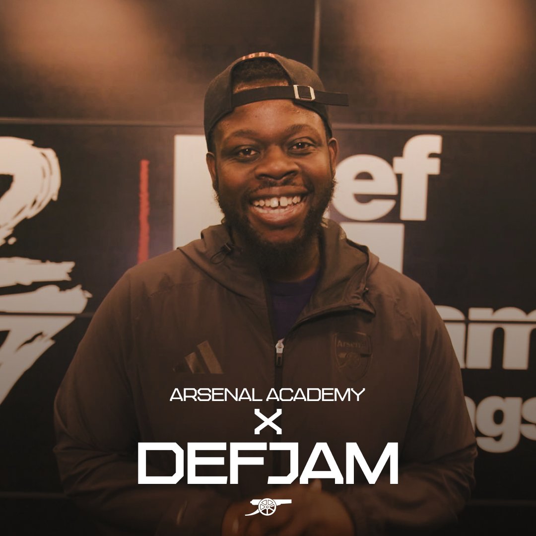 💬 “Shout out Bukayo Saka if you want a good cross!” Three of our young Gunners visited the @0207defjam offices to learn about life at a record label – and even tried their hand in the studio 🎤