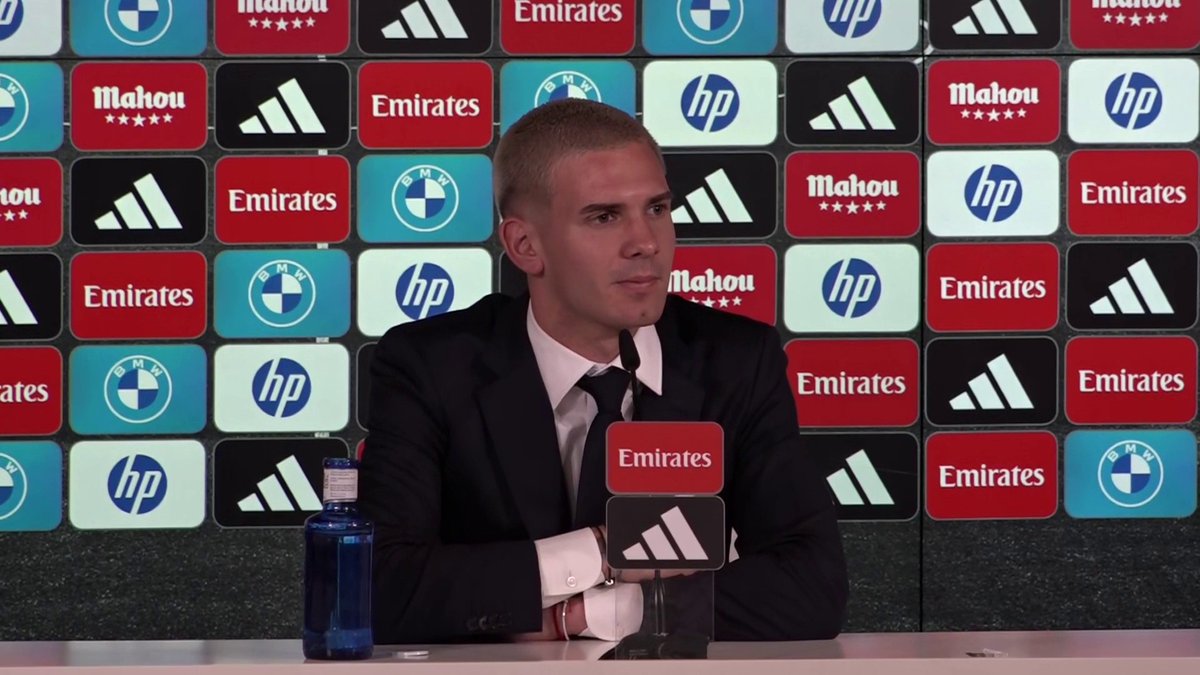 “Para mí, Leo Messi es el mejor del mundo. Soy argentino y creo que el mejor es él, y no tengo nada más que decir” - Franco Mastantuono en plena presentación oficial con el Real Madrid.