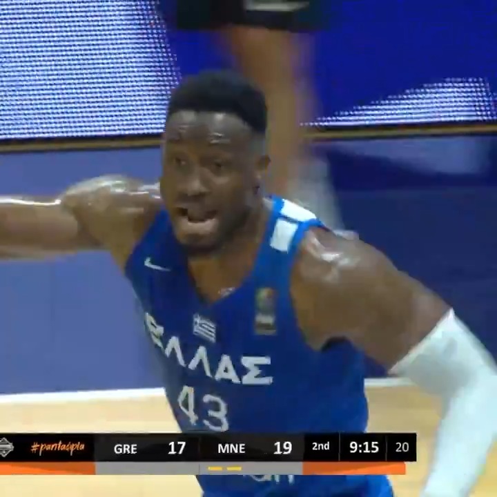 Showtime by the Antetokounbros 🇬🇷 #EuroBasket x @hellenicbf