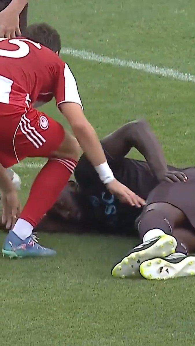🥲 | Romelu Lukaku heeft een blessure opgelopen tijdens een oefenwedstrijd. 🦵🏥 Veel beterschap, Big Rom. 🤞