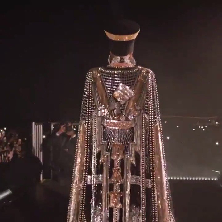 Billboard has ranked Homecoming as the best concert film by a solo act