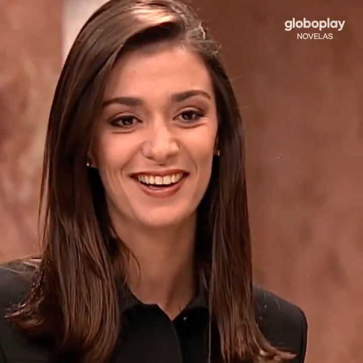 o dia em que a Monica Martelli foi promovida em Por Amor: