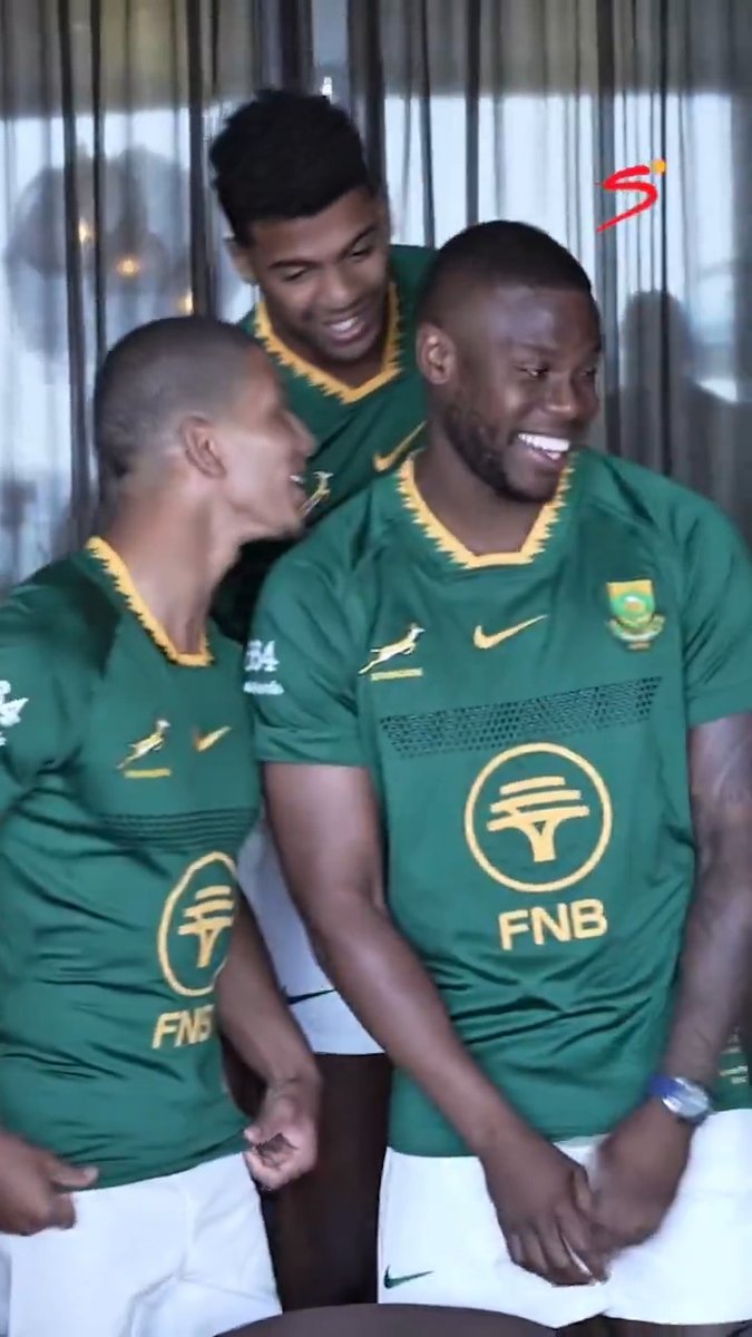 All roads lead to Ellis Park Stadium 🛣️ Which means the team photo is back ahead of the Springboks vs Wallabies 🇿🇦 #SSRugby | #TheRugbyChampionship
