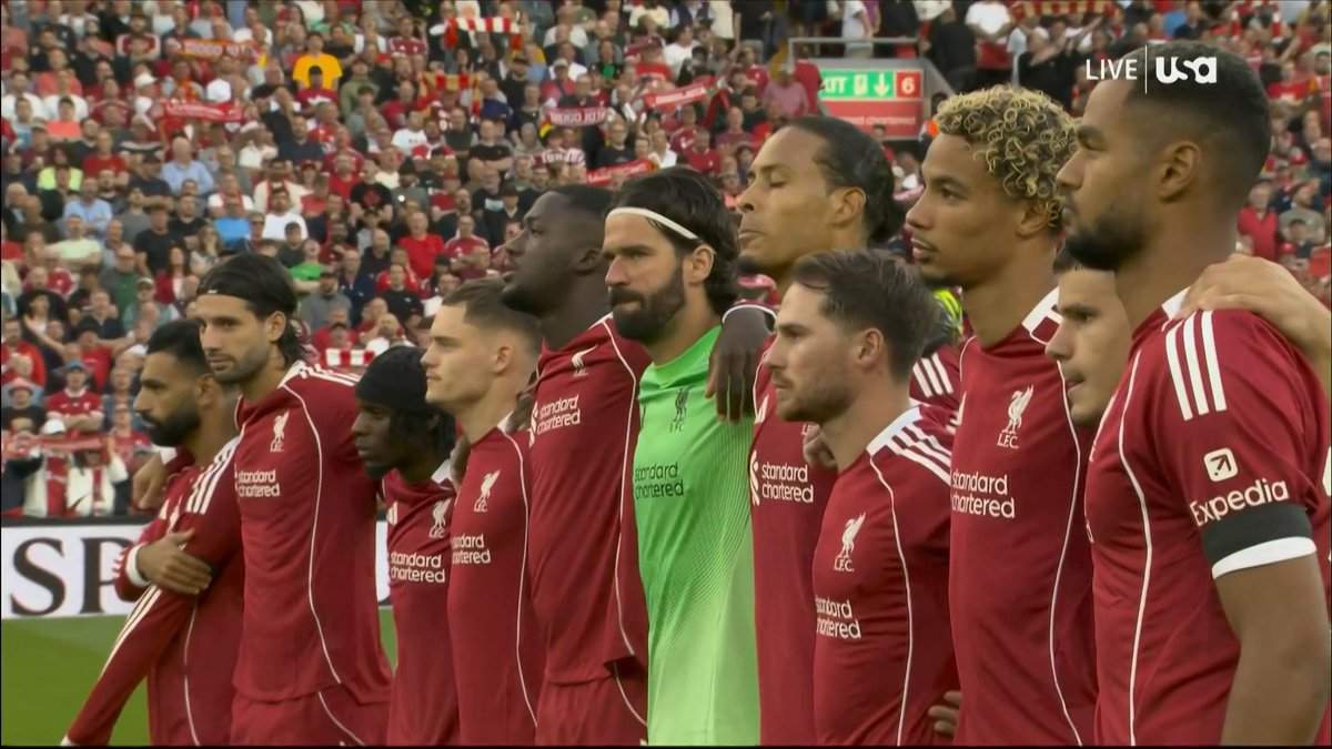 A moving and magnificent You'll Never Walk Alone rings around Anfield, as champions Liverpool play their first competitive game since the passing of Diogo Jota ❤️